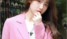 网红一栗莎子吃瓜,瓜界新宠，吃瓜界的时尚达人